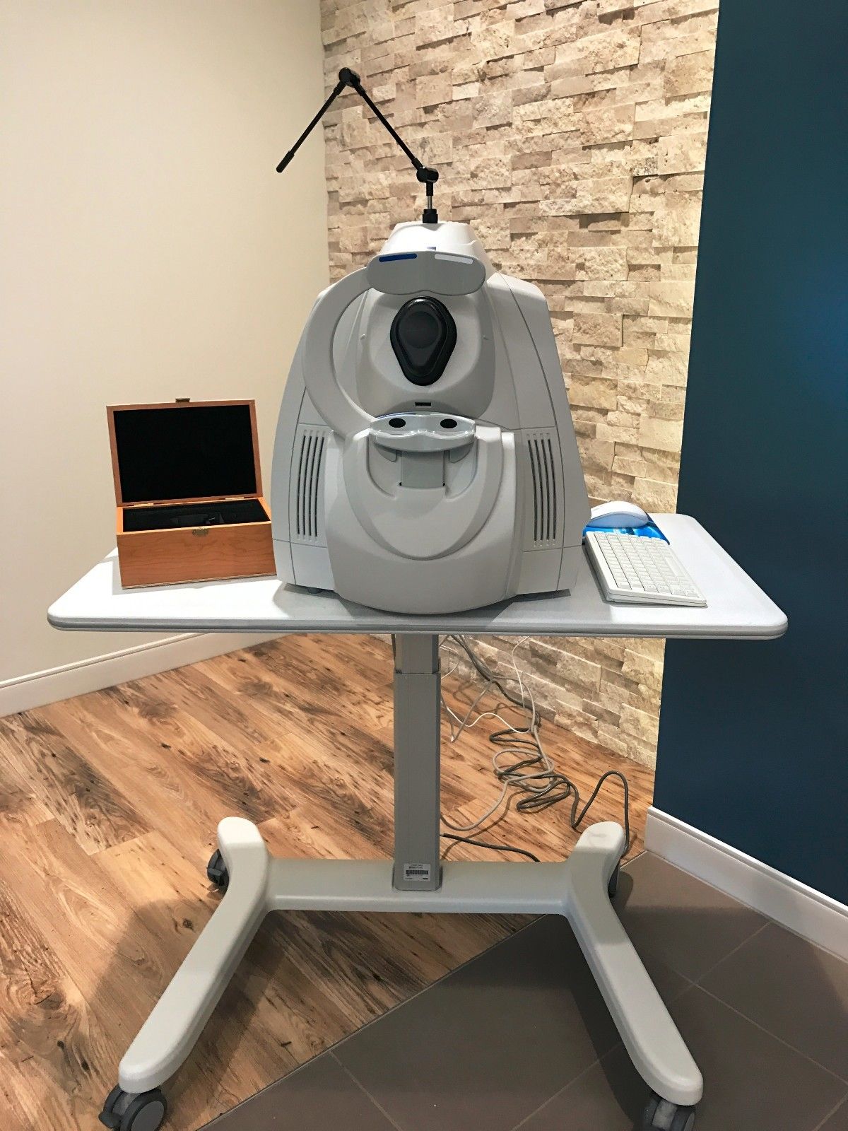 Carl Zeiss Cirrus 400 Spectral Domain OCT HD 6.0 with New Printer Warranty Table